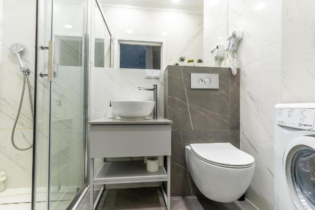Mennica Residence Apartments วอร์ซอ ภายนอก รูปภาพ